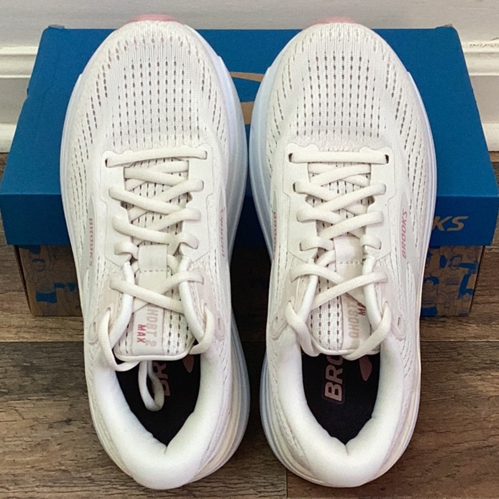 Women’s Brooks Ghost Max 2 - Picture 3 of 4